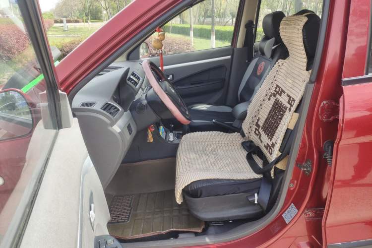 Used Dongfeng Fengon 360 2015 1.5L Manual Comfort 7-Seater China IV Standard