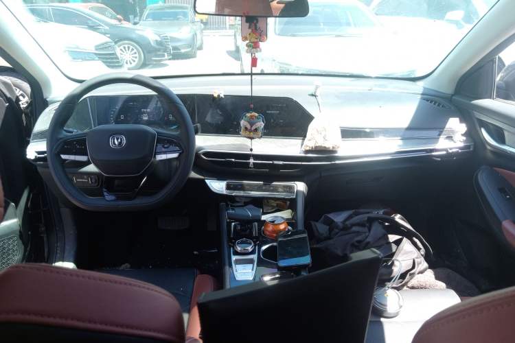 Used CHANGAN Eado 2022 PLUS Blue Whale NE 1.4T GDI DCT Prestige Edition
