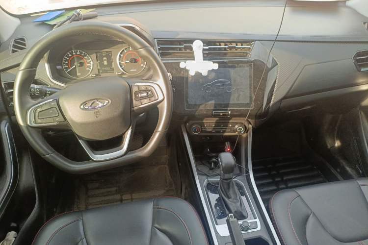 Used Chery Tiggo 3X 2021 Diamond Edition 1.5L CVT 3-Carat II Model Center Console