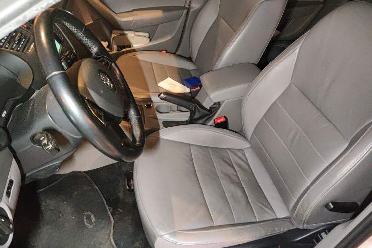 Used Skoda Octavia 2015 1.6L Automatic Yijun Edition
