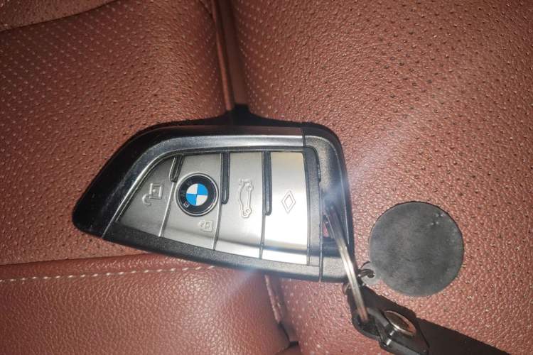 Used BMW 5 Series New Energy 2022 Second Facelift 535Le Pioneer Edition M Sport Package Vehicle Key