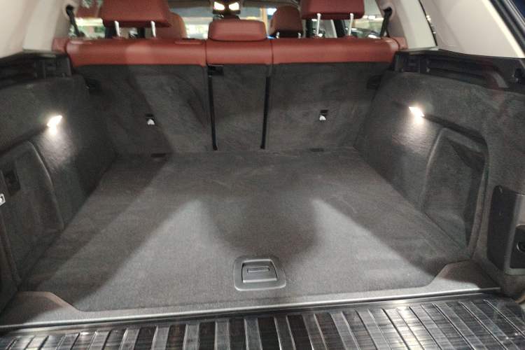 Used BMW X5 2023 xDrive 30Li Luxury M Sport Night Edition Package