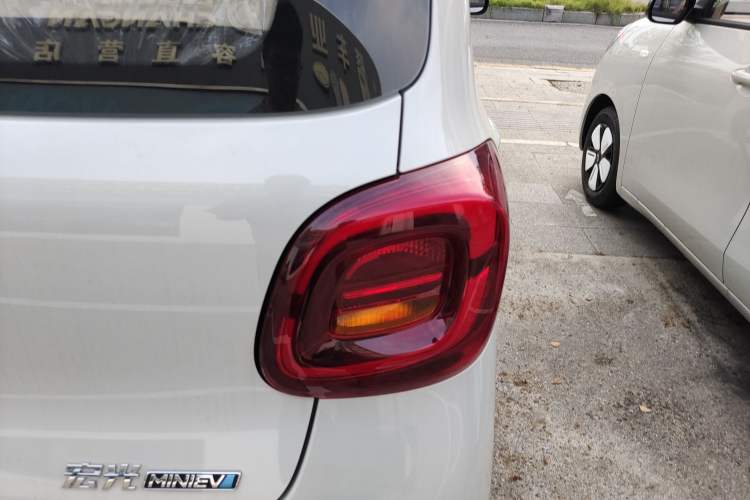 Used Wuling Hongguang MINIEV 2025 Four-Door Version Advanced Edition