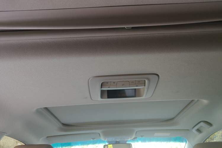 Used Buick GL8 2014 3.0L GT Luxury Business Haoya Edition