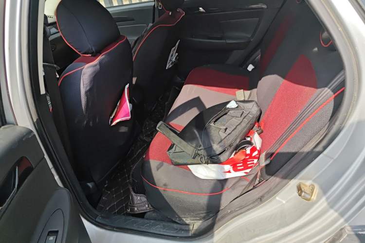 Used Dongfeng Aeolus H30 2014 CROSS 1.5L Automatic Luxury Model
