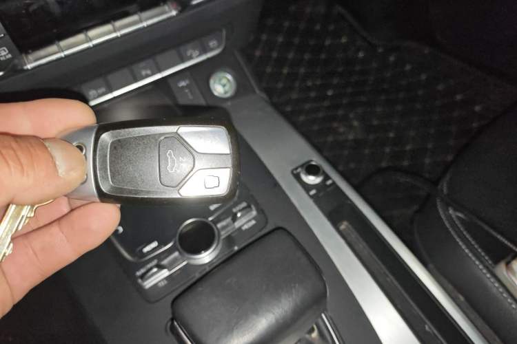 Used Audi Q5L 2020 40 TFSI Prestige Fashion Edition Vehicle Key