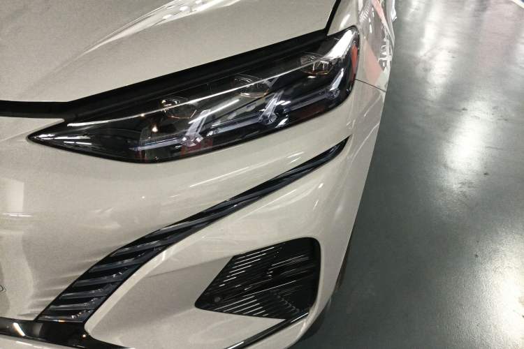 Used Denza N7 2023 with Ultra-Long Range Left Front Headlight