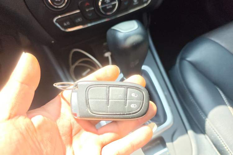 Used Jeep Cherokee 2017 2.0L Superior Edition