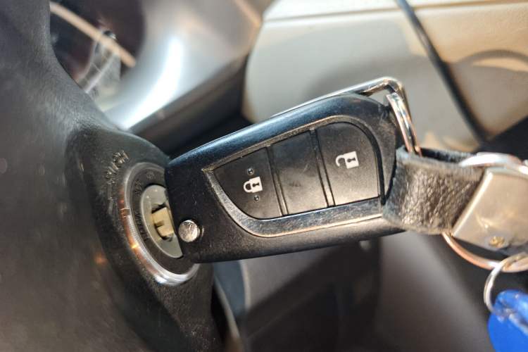 Used Toyota RAV4 2013 2.0L CVT Two-Wheel Drive Urban Edition