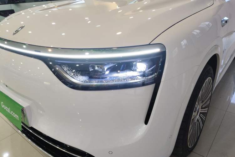 Used Hima AITO M8 2025 Extended-Range Ultra Version 53.4 kWh 5-Seater Edition
