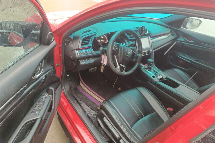 Used Honda Civic 2021 HATCHBACK 220TURBO CVT Trendy Cool Edition