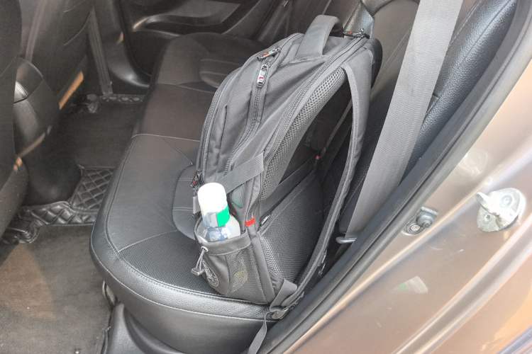 Used Hyundai ix35 2013 2.0L Automatic Two-Wheel Drive Smart GLS China IV Standard