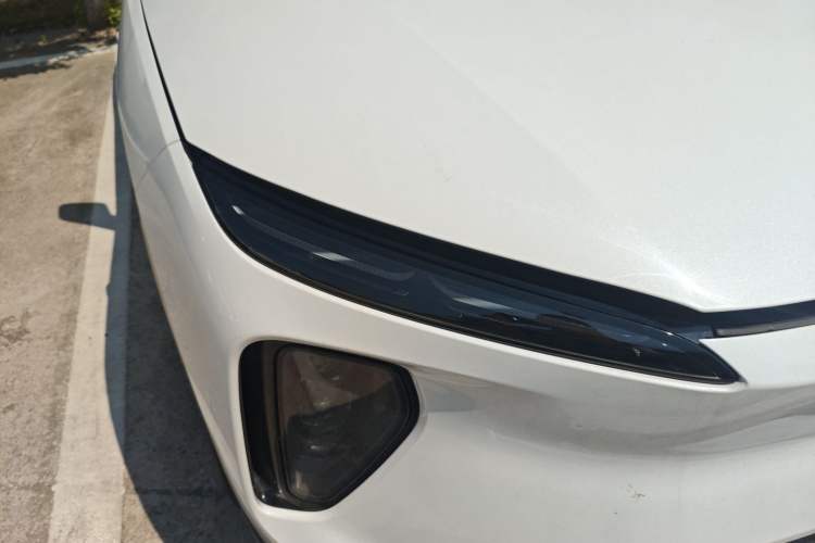 Used Nio ES6 2024 75 kWh Right Front Headlight