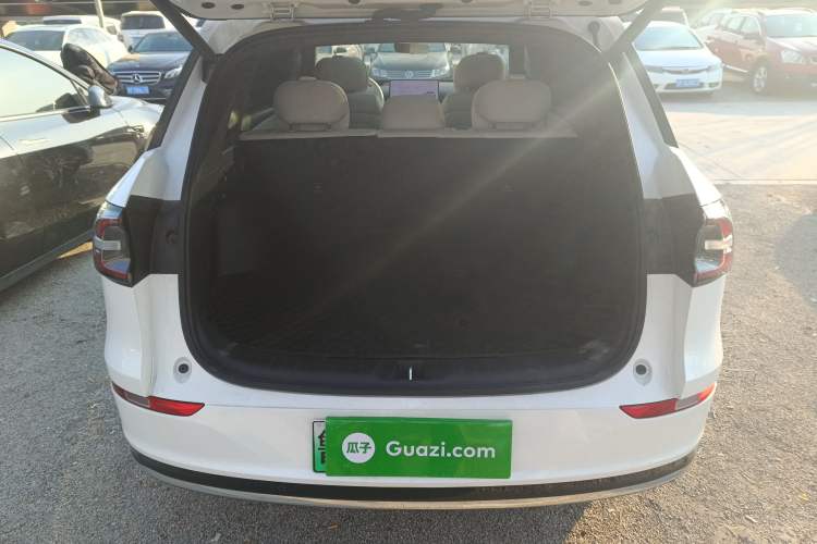 Used CHANGAN NEVO Q07 2025 215 Prestige Edition Trunk