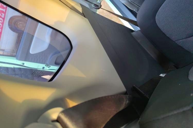 Used Wuling Hongguang MINIEV 2022 Macaron Premium Model – Lithium Iron Phosphate