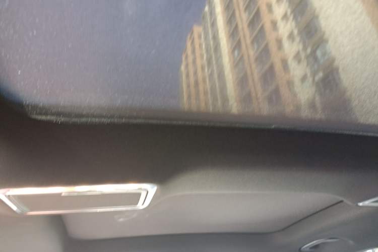 Used Mercedes-Benz GLC 2021 GLC 300 L 4MATIC Dynamic Model Headliner