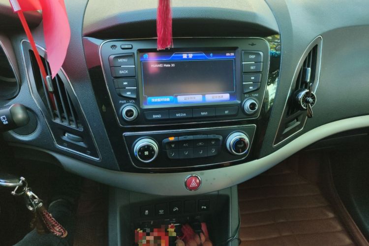 Used JAC Refine S5 2013 1.5T Manual Sunroof Version
