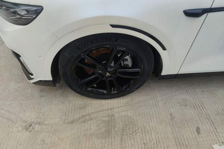 Used VOYAH FREE 2024 Ultra-Long Range Intelligent Driving Version Exterior 4