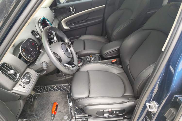 Used MINI Countryman 2021 1.5T COOPER ALL4 Laguna Blue Limited Edition Left Front Seat