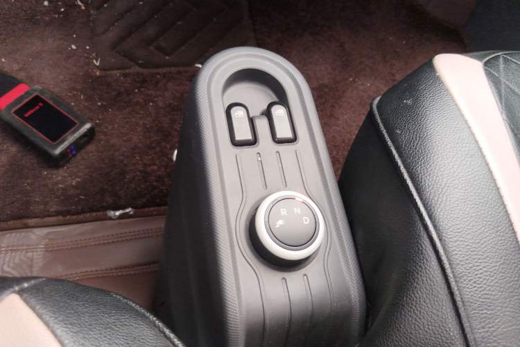 Used Wuling Hongguang MINIEV 2021 Macaron Premium Model – Lithium Iron Phosphate
