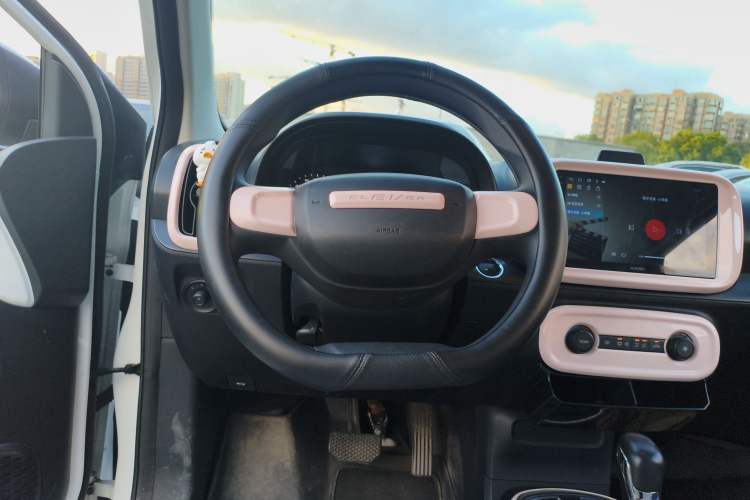 Used Roewe Clever 2021 302km All-Round Version
