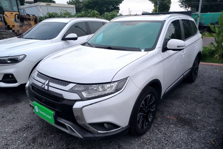 Used Mitsubishi Outlander 2019 2.0L Two-Wheel Drive Comfort Edition 5 Seats China VI Standard