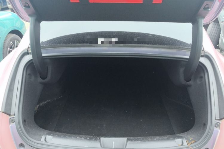 Used ORA Lightning Cat 2022 600 km All-Wheel Drive High-Performance Version Trunk