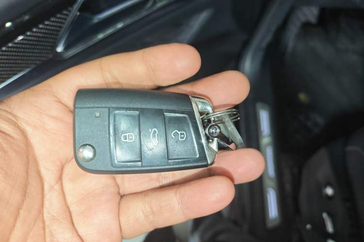 Used Volkswagen Teramont X 2019 330TSI Two-Wheel-Drive Prestige Luxury Edition