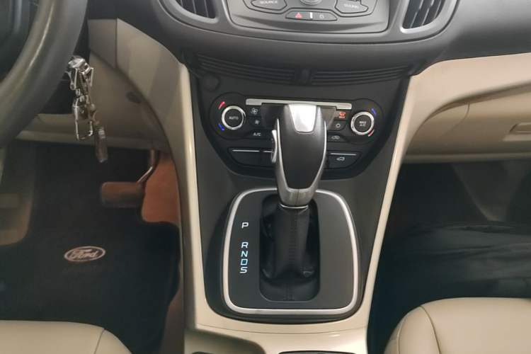 Used Ford Kuga 2013 2.0L GTDi Four-Wheel-Drive Elite Model
