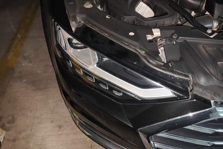 Used Audi A8 2019 A8L 55 TFSI quattro Luxury Model Right Front Headlight