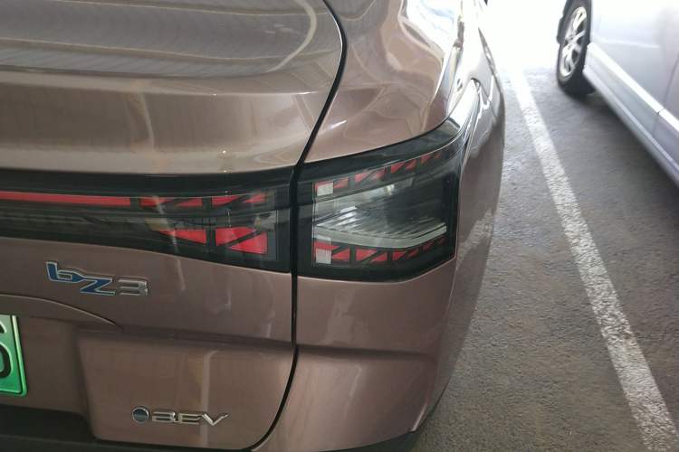 Used Toyota bZ3 2023 616 km Long-Range Premium Right Rear Taillight