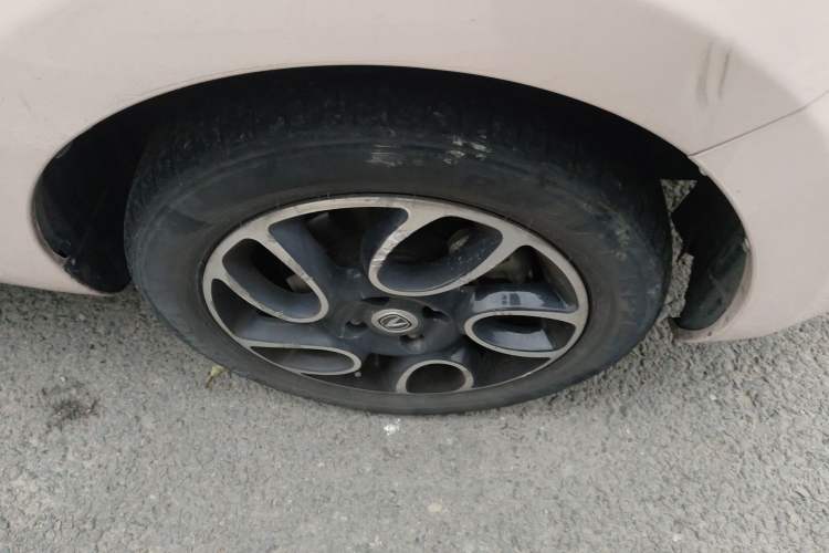 Used CHANGAN Benni E-Star 2021 National Edition Colorful Version Lithium Iron Phosphate (31.86 kWh) Right Front Wheel Hub