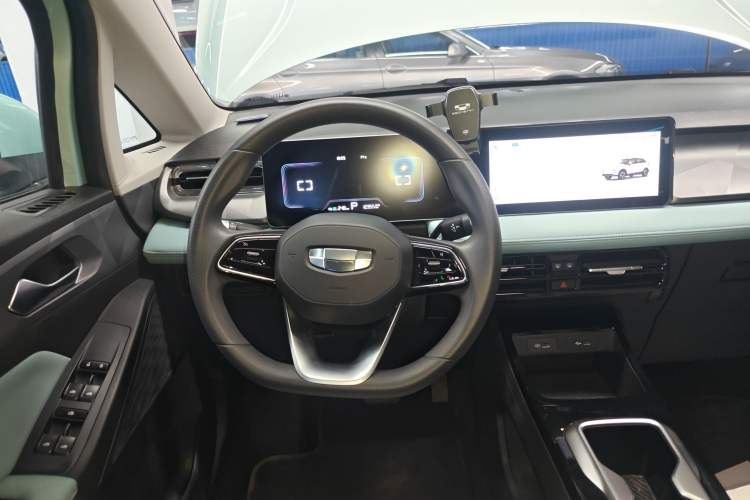 Used Geometry E Firefly 2024 301km Starlight