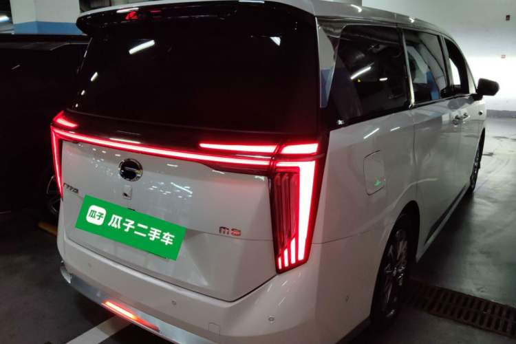 Used GAC Trumpchi Xiangwang M8 2025 Kunkun Series Max Luxury Cabin
