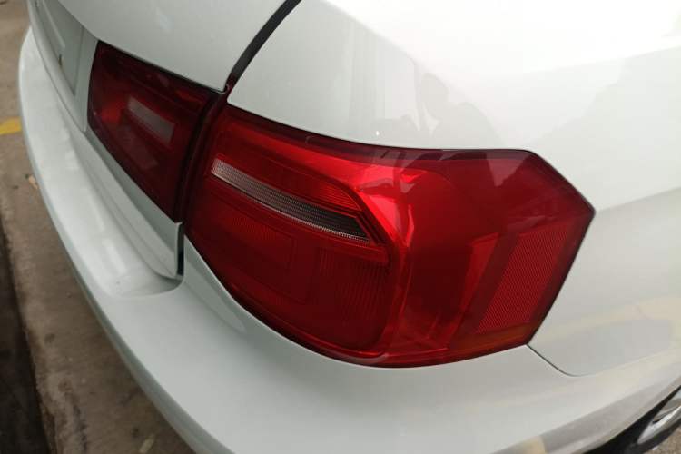 Used Volkswagen Jetta 2015 Value Edition 1.6L Automatic Fashion Version
