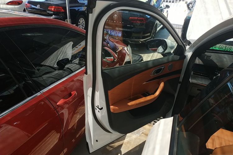 Used NETA L 2024 Extended-Range 220 PRO+ Family Package