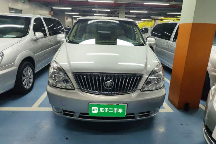 Used Buick GL8 2014 2.4L Classic Edition Front