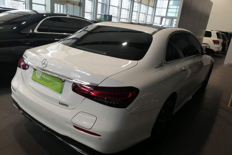 Used Mercedes-Benz E-Class New Energy 2023 E 350 e L Plug-in Hybrid Sports Sedan