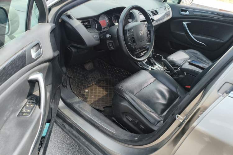 Used Citroen C5 2013 2.0L Automatic Luxury Model Driver Seat