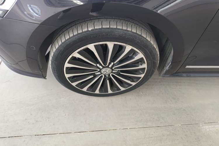 Used Volkswagen Passat 2016 380TSI DSG Ultimate Edition Exterior 4