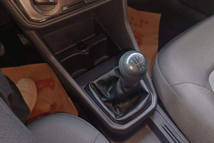 Used Volkswagen Jetta 2017 1.5L Manual Fashion Edition