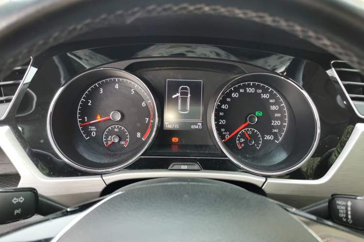 Used Volkswagen Touran 2016 Volkswagen Touran L 280TSI DSG Comfort Edition Instrument Cluster