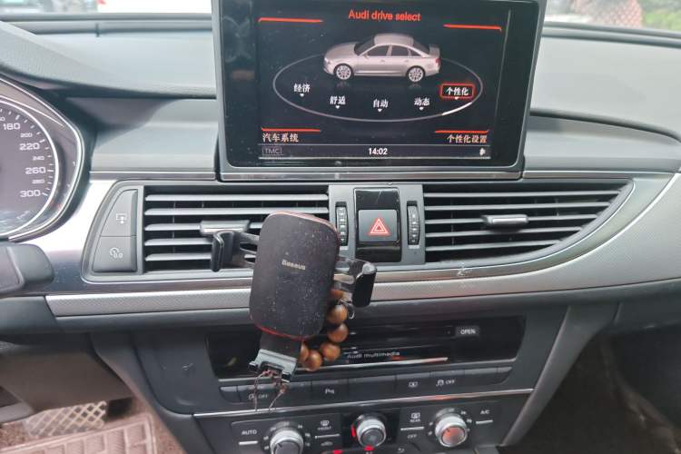 Used Audi A6L 2014 TFSI Standard Model Audio And AC Panel