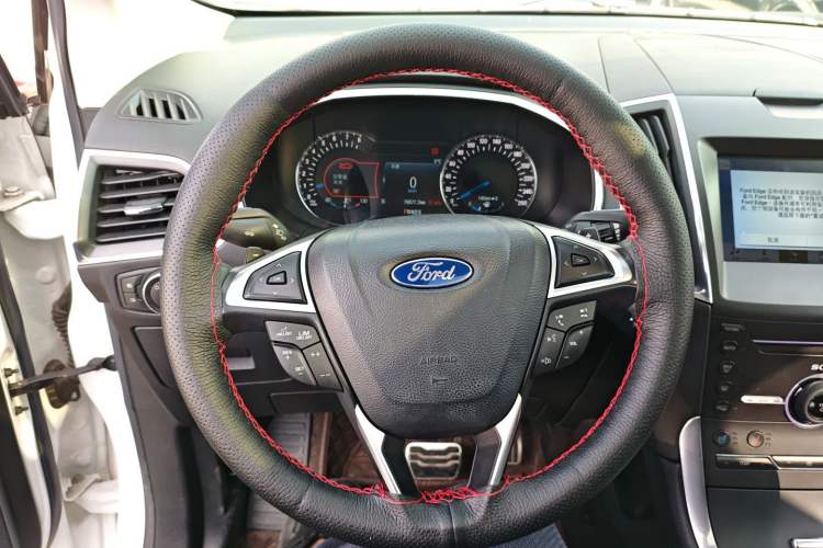 Used Ford Edge 2016 EcoBoost 245 Four-Wheel Drive Titanium 7-Seater
