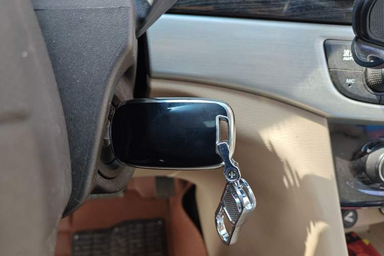 Used Baojun 730 2016 1.8L iAMT Luxury Model 7 Seats