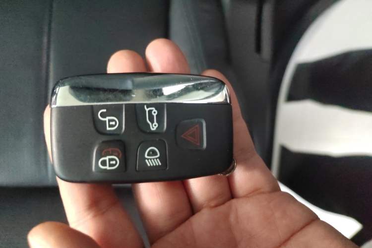 Used Land Rover Discovery Sport 2019 240 PS SE Version China V Standard