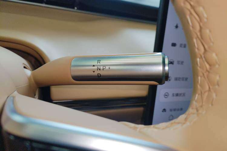 Used Hima Luxeed R7 2024 All-Electric 667 km Max