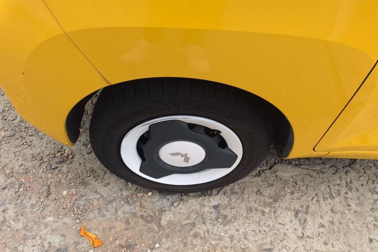 Used Wuling Hongguang MINIEV 2022 Macaron Premium Model – Lithium Iron Phosphate Left Front Wheel Hub