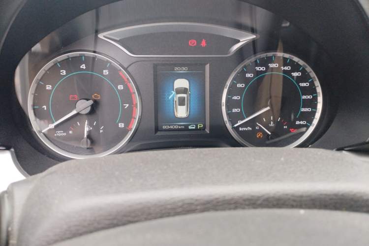 Used Haval H7 2017 Blue-Label H7L 2.0T Automatic Luxury Model Odometer Close Up