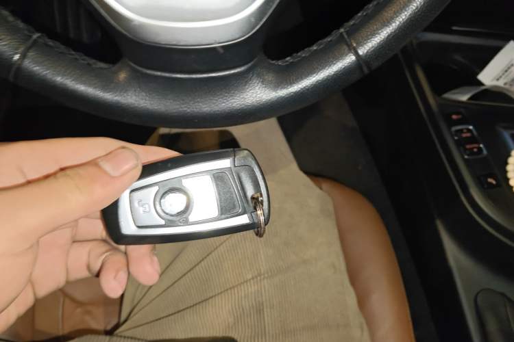 Used BMW 3 Series 2015 320Li Luxury Design Package Premium Edition